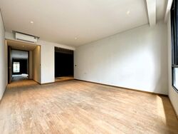 Ava Road (D12), Terrace #512810321
